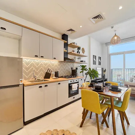 First Class Apartments In Dubai Hills - Next To Dubai Hills Mall - Socio, Collective And Golfville Towers Room photo