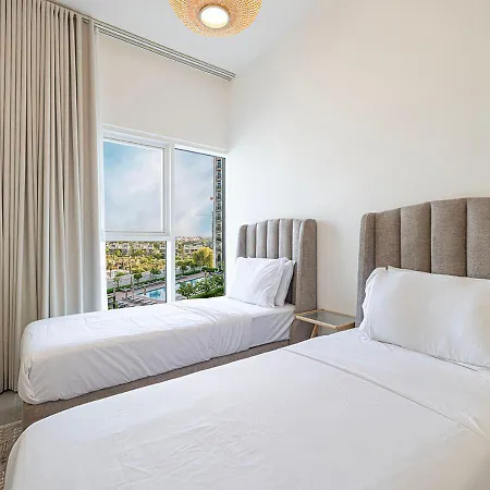 First Class Apartments In Dubai Hills - Next To Dubai Hills Mall - Socio, Collective And Golfville Towers Room photo