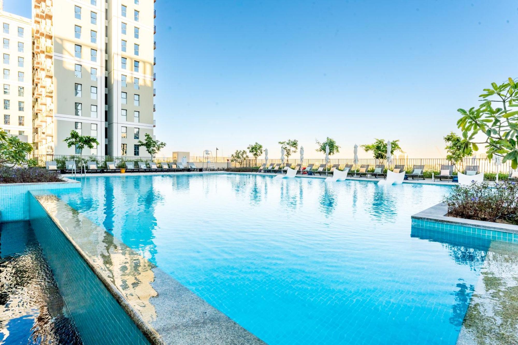 First Class In Hills - Next To Hills Mall - Socio, Collective And Golfville Towers دبي