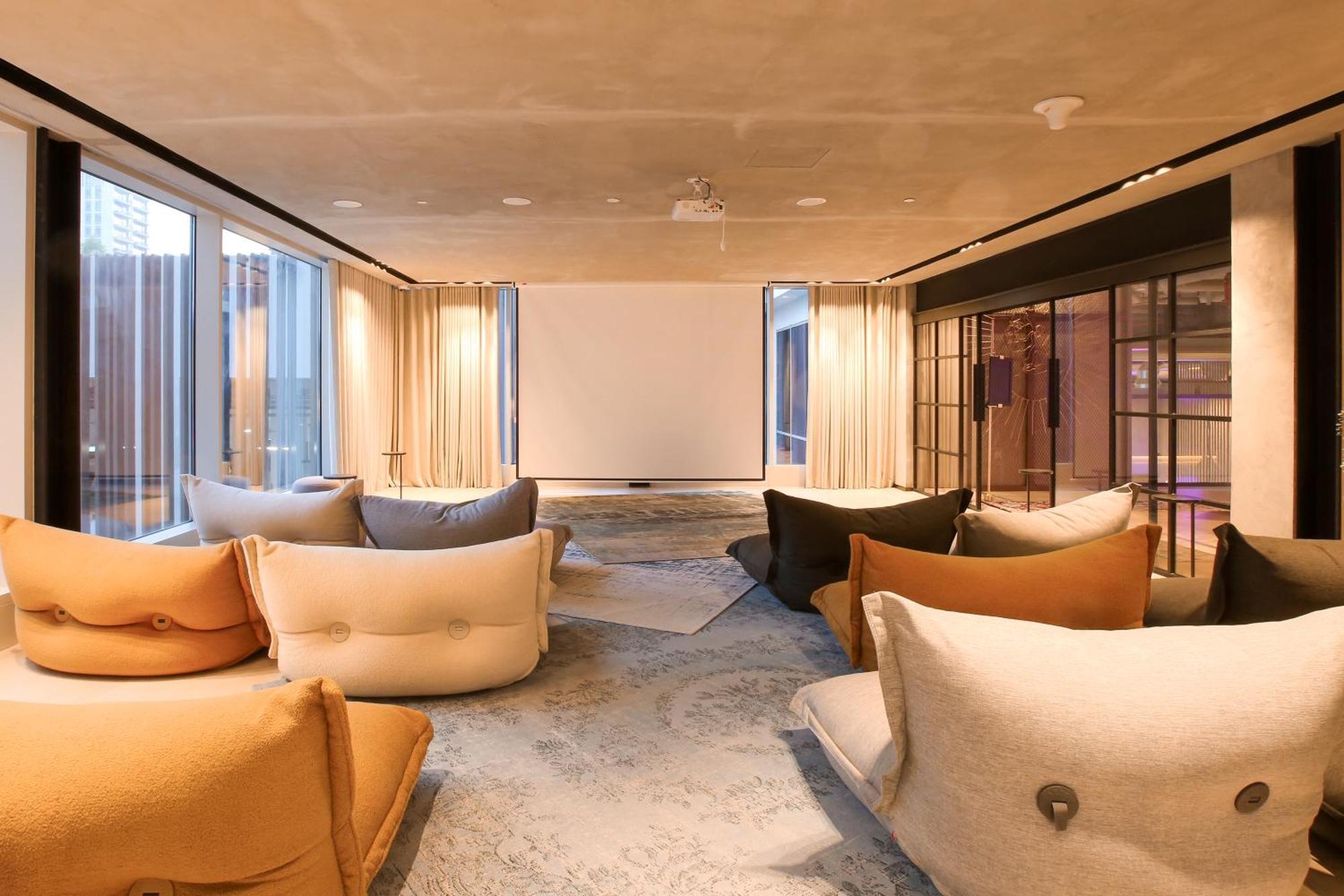 First Class In Hills - Next To Hills Mall - Socio, Collective And Golfville Towers شقة دبي