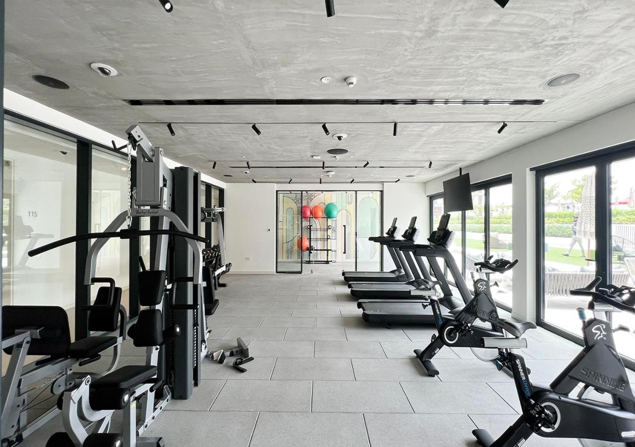 First Class In Hills - Next To Hills Mall - Socio, Collective And Golfville Towers * دبي